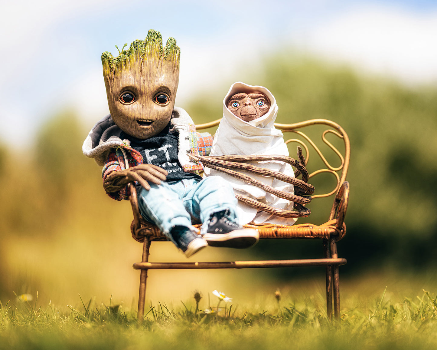 Bench buddies. (mounted)